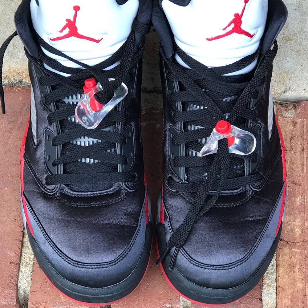 Air Jordan Retro 5 Satin Bred Sz 9 - Picture 3 of 12